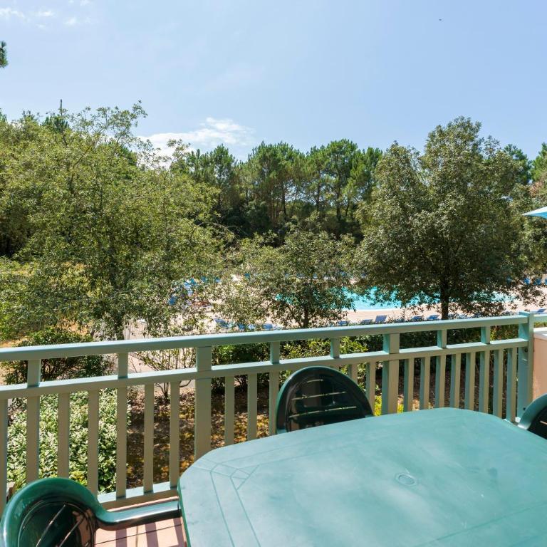 Domaine de Pinsolle - Two-Bedroom Deluxe Apartment with Garden View - 18