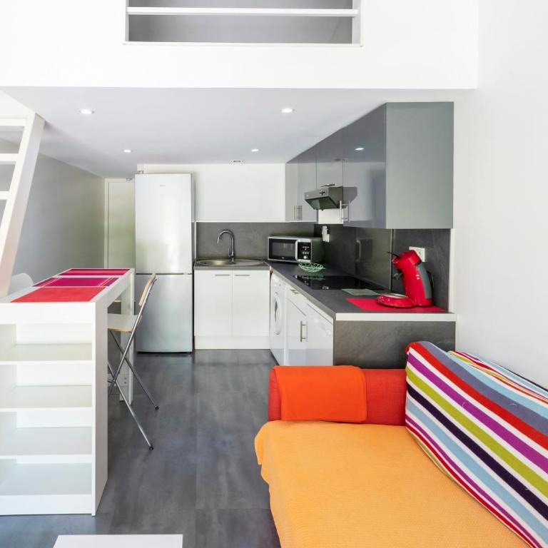 Appartement de charme - spa privé - Two-Bedroom Deluxe Apartment with Garden View - 7