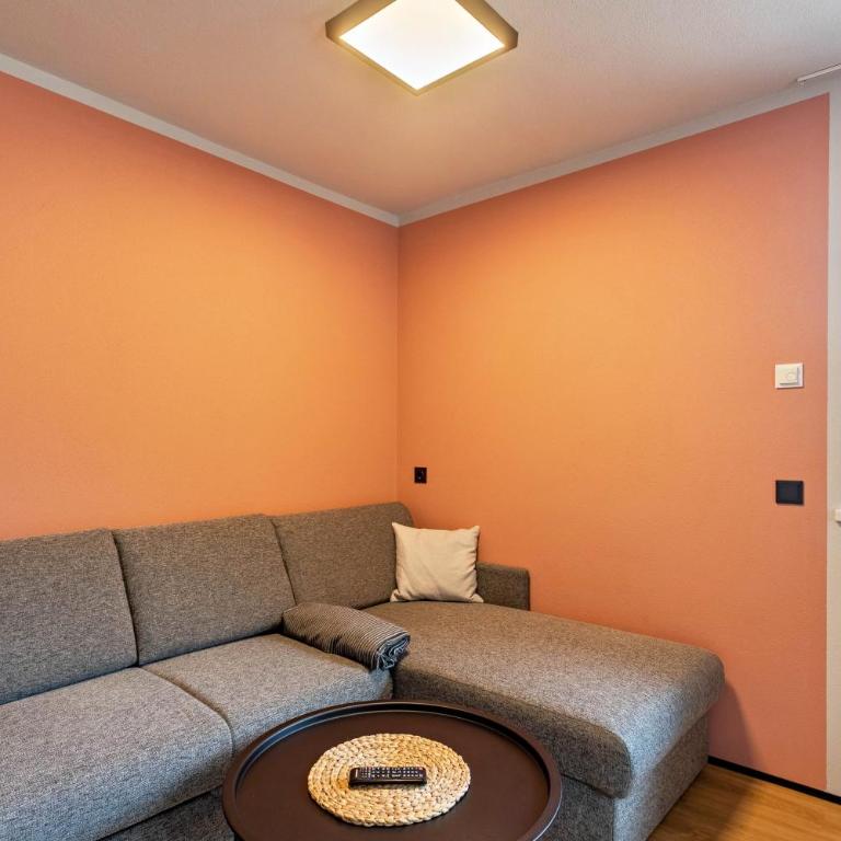 Luisalle Top 6 - Deluxe Apartment mit Balkon und 2 Schlafzimmern - 10