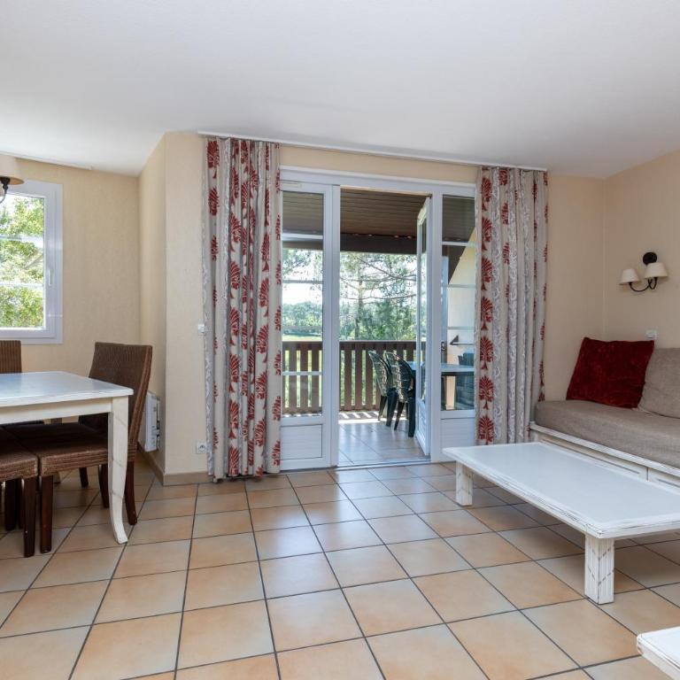 Palombes - Joli Appartement Piscine - Appartement 1 Chambre Supérieur avec Balcon - 3