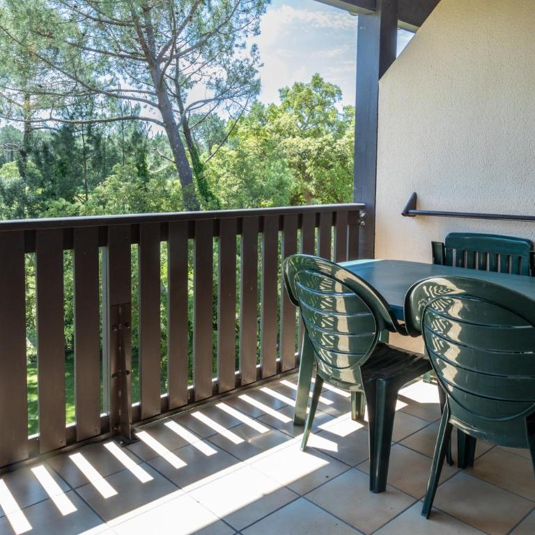 Palombes - Joli Appartement Piscine - Appartement 1 Chambre Supérieur avec Balcon - 5