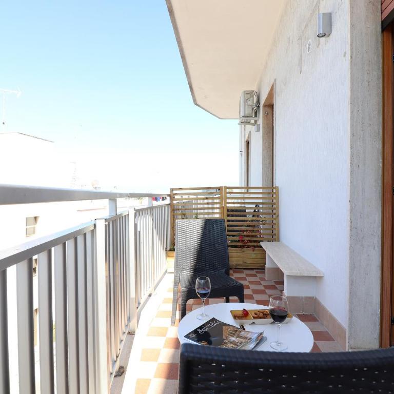 Casa Vacanze Nike a Otranto - Appartamento Superior con 1 Camera da Letto e Balcone - 70