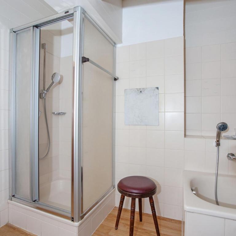 Ferienwohnungen Annamaria - Premium Apartment mit 3 Schlafzimmern und Balkon - 19