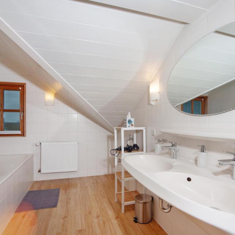 Ferienwohnungen Annamaria - Premium Apartment mit 3 Schlafzimmern und Balkon - 17