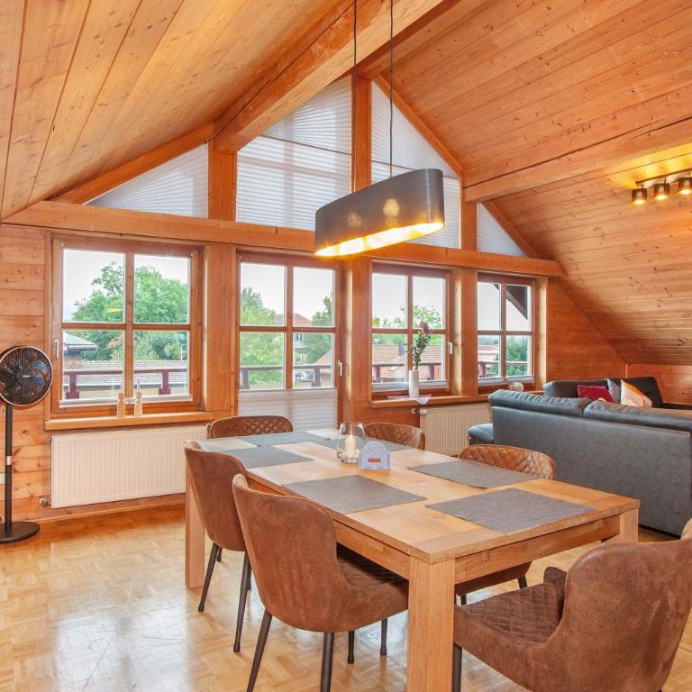 Ferienwohnungen Annamaria - Premium Apartment mit 3 Schlafzimmern und Balkon - 1