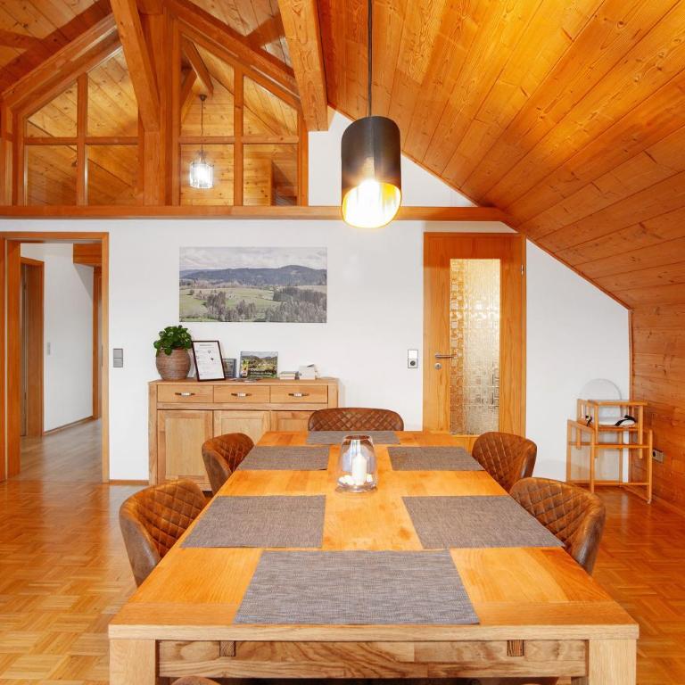 Ferienwohnungen Annamaria - Premium Apartment mit 3 Schlafzimmern und Balkon - 4