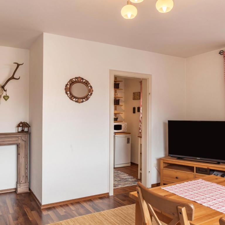 Ferienwohnung Bergblick - Superior Apartment mit 1 Schlafzimmer und Balkon - 10