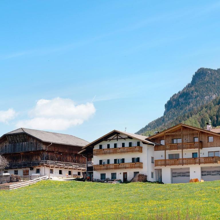 Schererhof Dolomitenblick - Two-Bedroom Deluxe Apartment with Garden View - 25