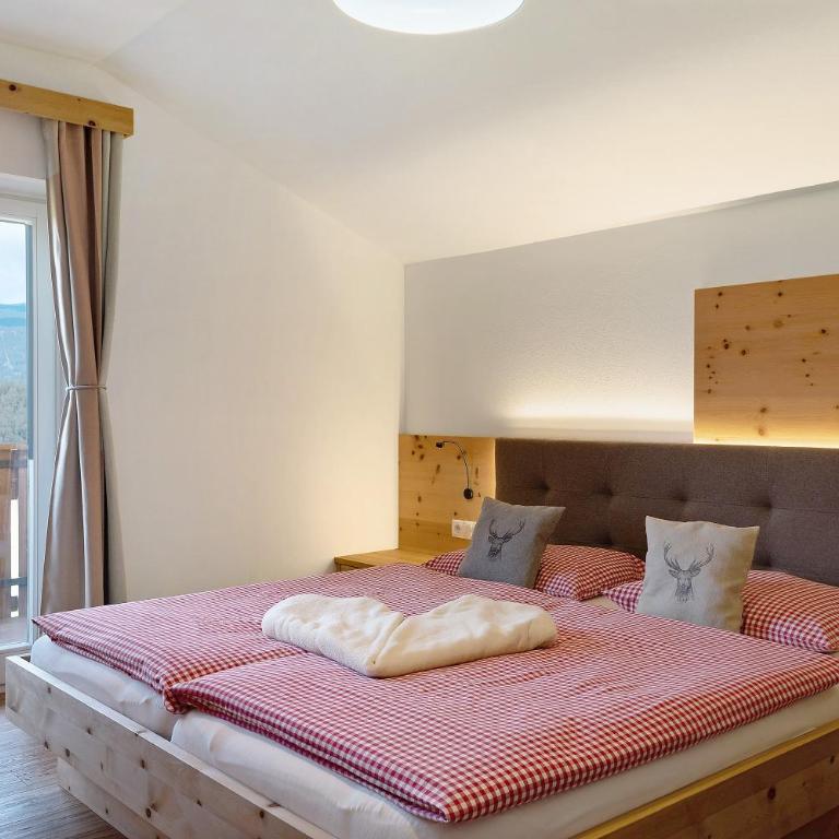 Schererhof Dolomitenblick - Two-Bedroom Deluxe Apartment with Garden View - 10