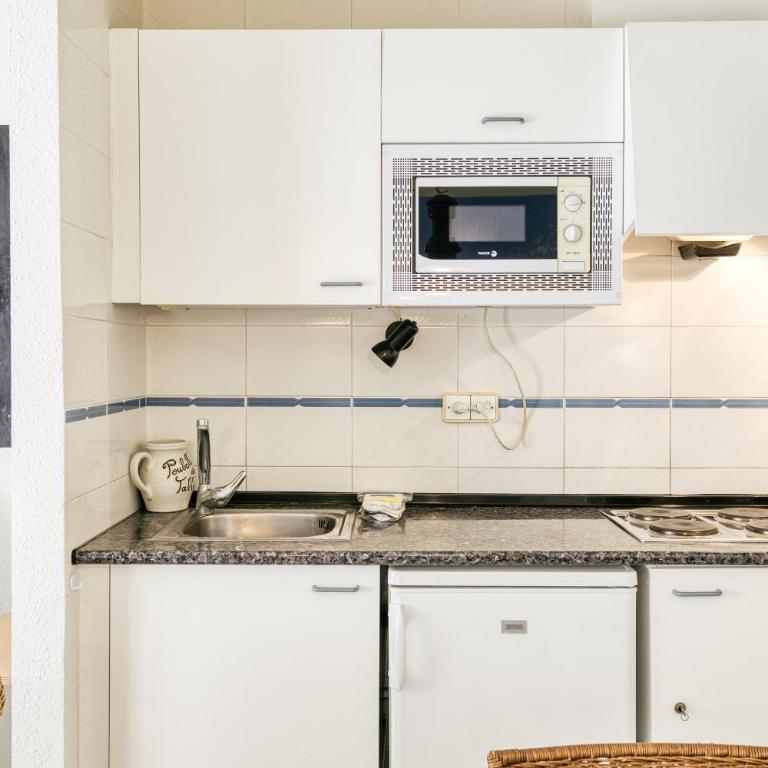 Els Pins - Apartamento Superior de 1 dormitorio con balcón - 11