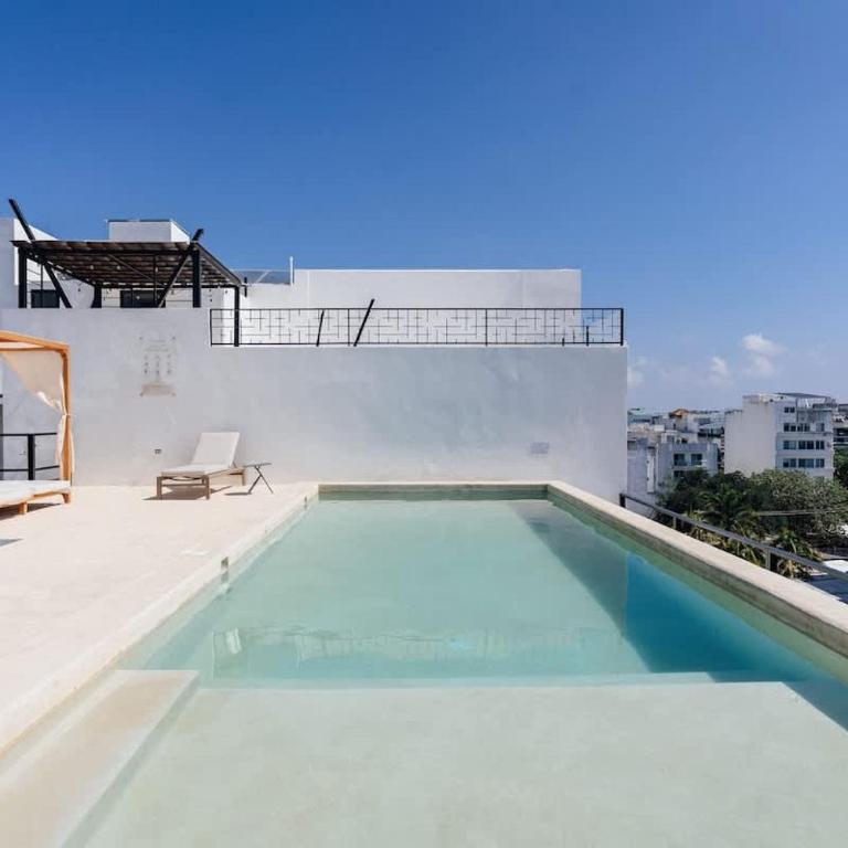 1 Bd Apt top Location! Gym, Pool - One-Bedroom Deluxe Apartment - 16