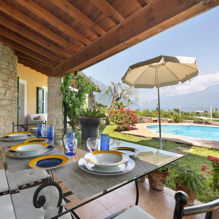 Villa Corneghe with pool - Villa con vistas al jardín - 1