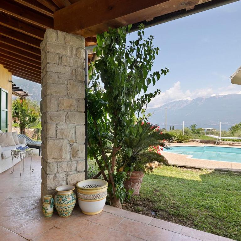 Villa Corneghe with pool - Villa con vistas al jardín - 7