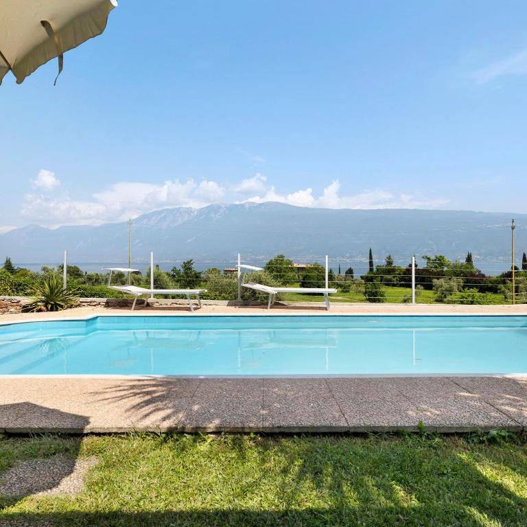 Villa Corneghe with pool - Villa con vistas al jardín - 2
