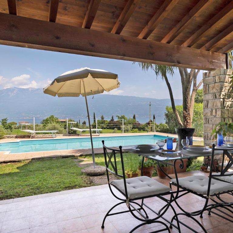 Villa Corneghe with pool - Villa con vistas al jardín - 6