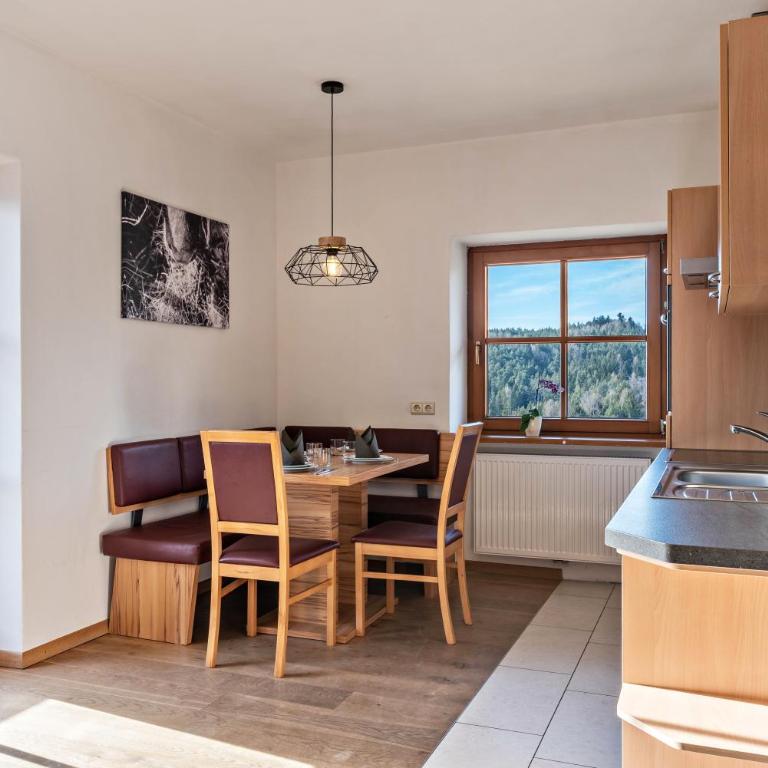 Alpin Farm Linde - Oberweidacherhof - Appartamento Deluxe con 2 Camere da Letto e Vista Giardino - 2