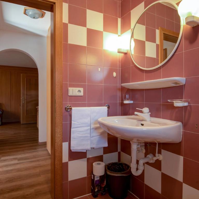 Apartment 6 - Zur Sonne - Appartamento Superior con 1 Camera da Letto e Balcone - 18