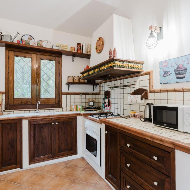 Le Tuie - Villa with Garden View - 11
