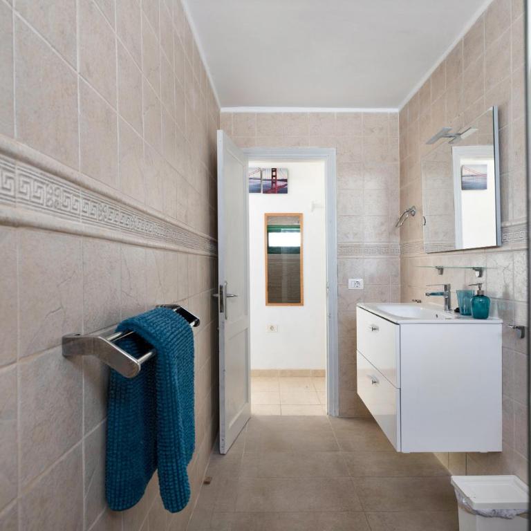 Apt 2 Las Palmeras iii Lanzarote - Apartment with Terrace - 17