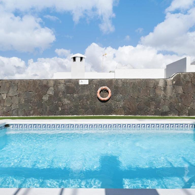 Apt 2 Las Palmeras iii Lanzarote - Apartment with Terrace - 23