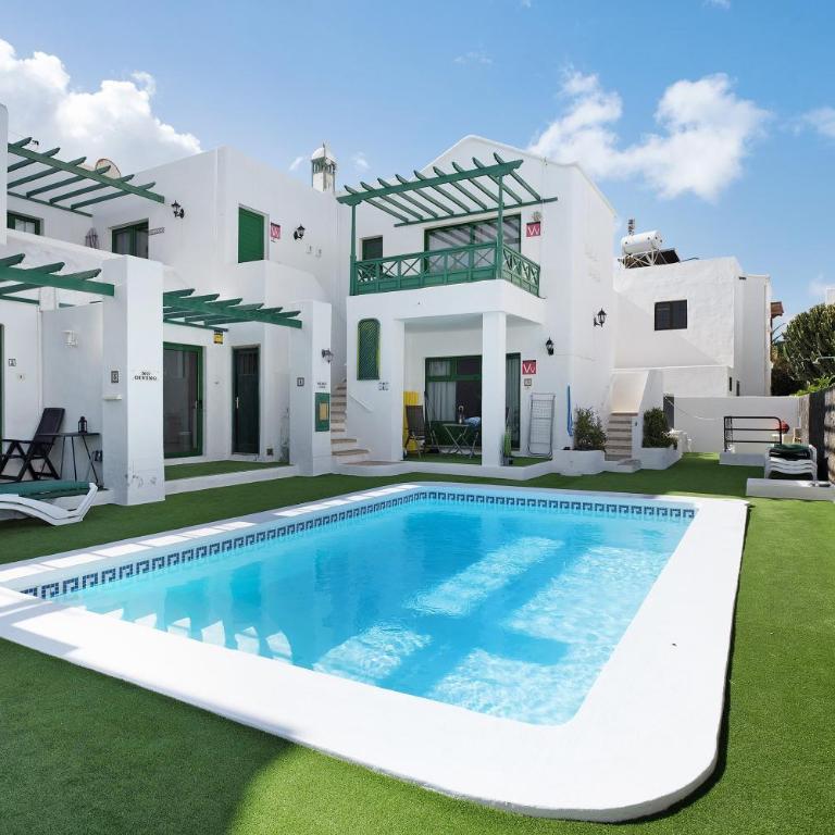 Apt 2 Las Palmeras iii Lanzarote - Apartment with Terrace - 1