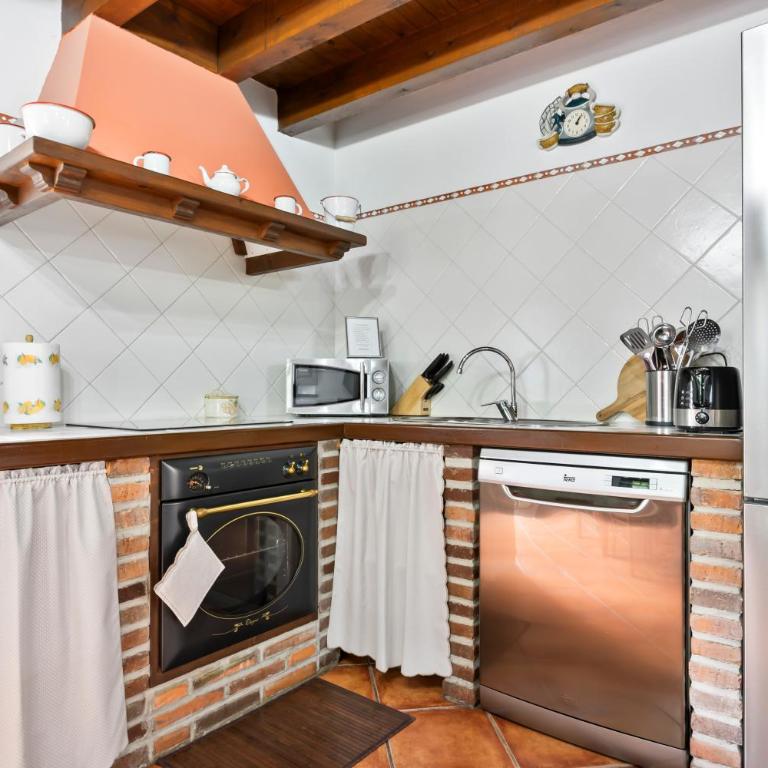 Casa De Aldea La Venta Los Probes - Three-Bedroom Premium Apartment with Balcony - 8