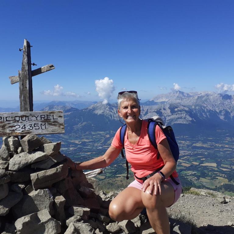 Vacances à La Montagne - Appartement Supérieur - Vue sur Ville - 24
