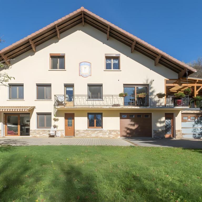 Vacances à La Montagne - Appartement Supérieur - Vue sur Ville - 15