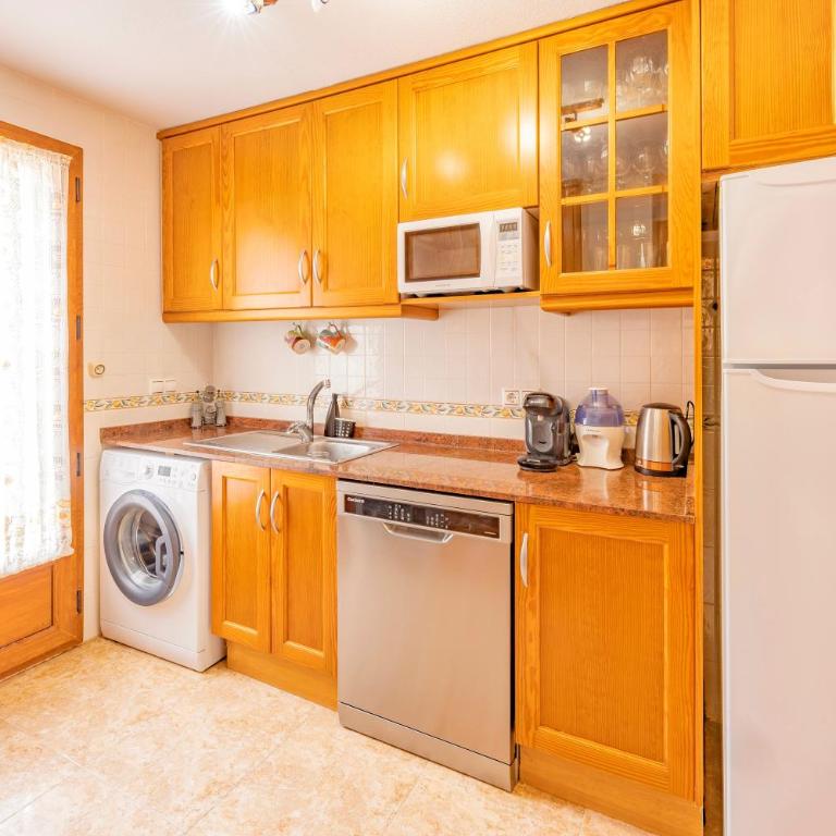 Adosado En Finestrat - Casa de 3 dormitorios - 9