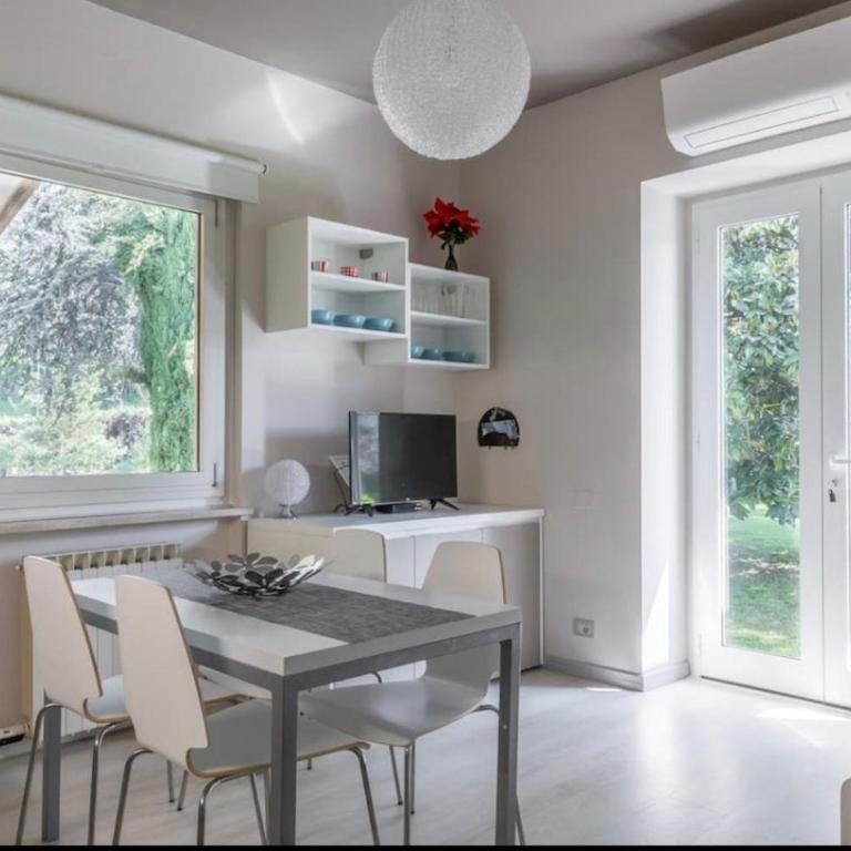 Trilocale colline di Bardolino - Appartamento Deluxe con 2 Camere da Letto e Vista Giardino - 2
