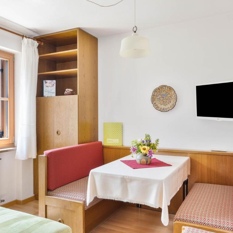 Appartements Gabrielli Anna - Superior One-Bedroom Apartment with Balcony - 4