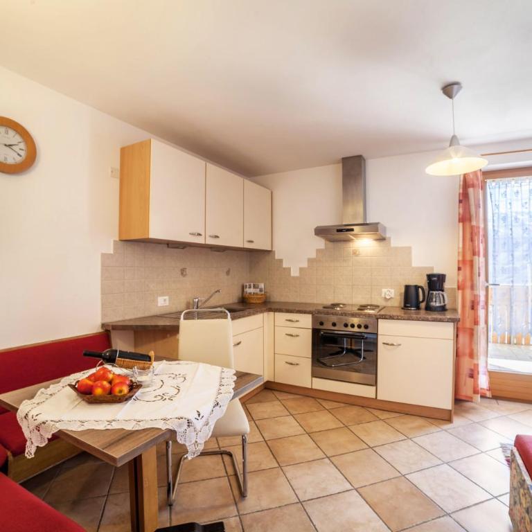 Roath Hof Ferienwohnung 2 - Appartamento Superior con 1 Camera da Letto e Balcone - 3