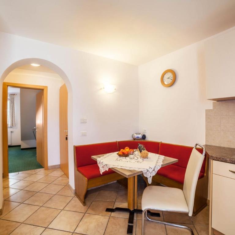 Roath Hof Ferienwohnung 2 - Appartamento Superior con 1 Camera da Letto e Balcone - 6