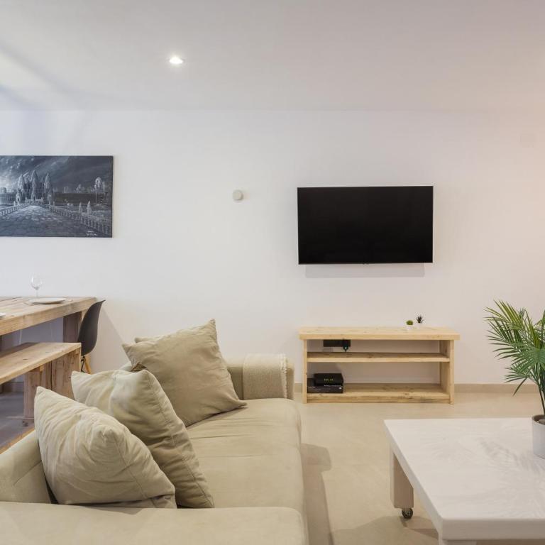Lujoso cerca de playa - Apartamento Premium de 3 dormitorios con balcón - 3