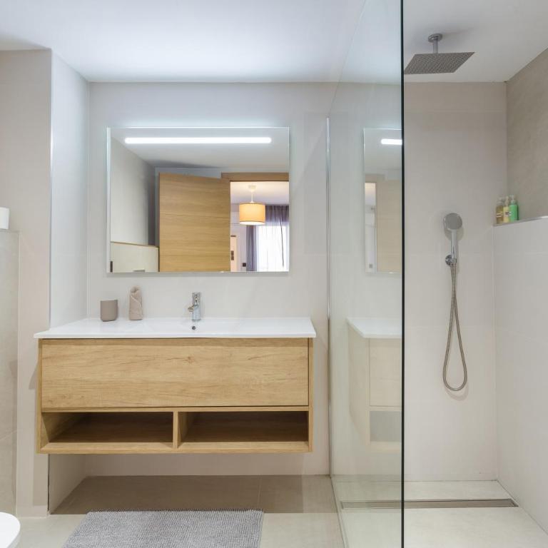 Lujoso cerca de playa - Apartamento Premium de 3 dormitorios con balcón - 15