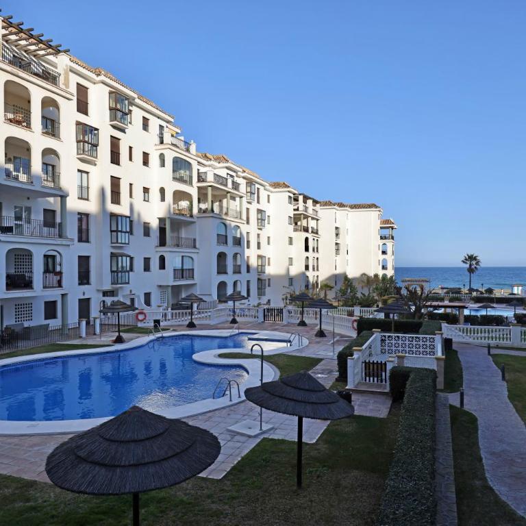 Marina de la Duquesa 805 - Apartamento Estudio con vistas al mar - 2