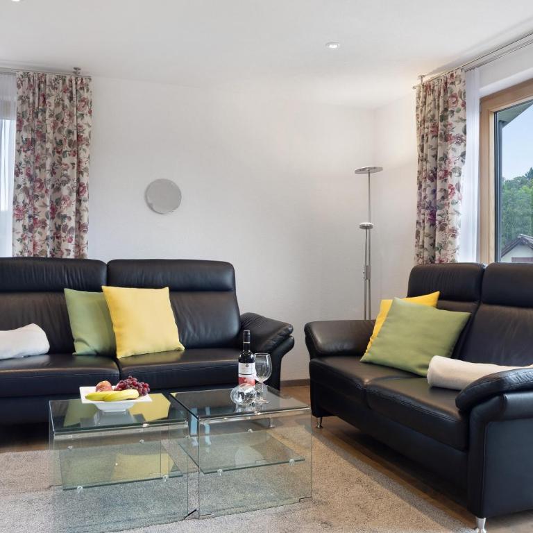 Ferienwohnungen Familie Hofer - Deluxe-Apartment mit 2 Schlafzimmern und Gartenblick - 3