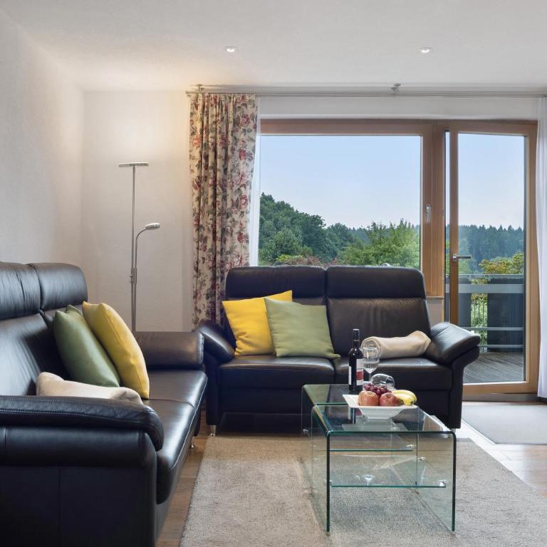 Ferienwohnungen Familie Hofer - Deluxe-Apartment mit 2 Schlafzimmern und Gartenblick - 2