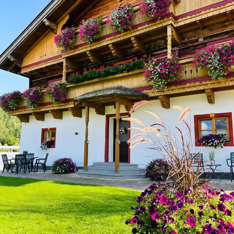 Ferienwohnung Langeck - Deluxe Apartment mit Balkon und 2 Schlafzimmern - 1