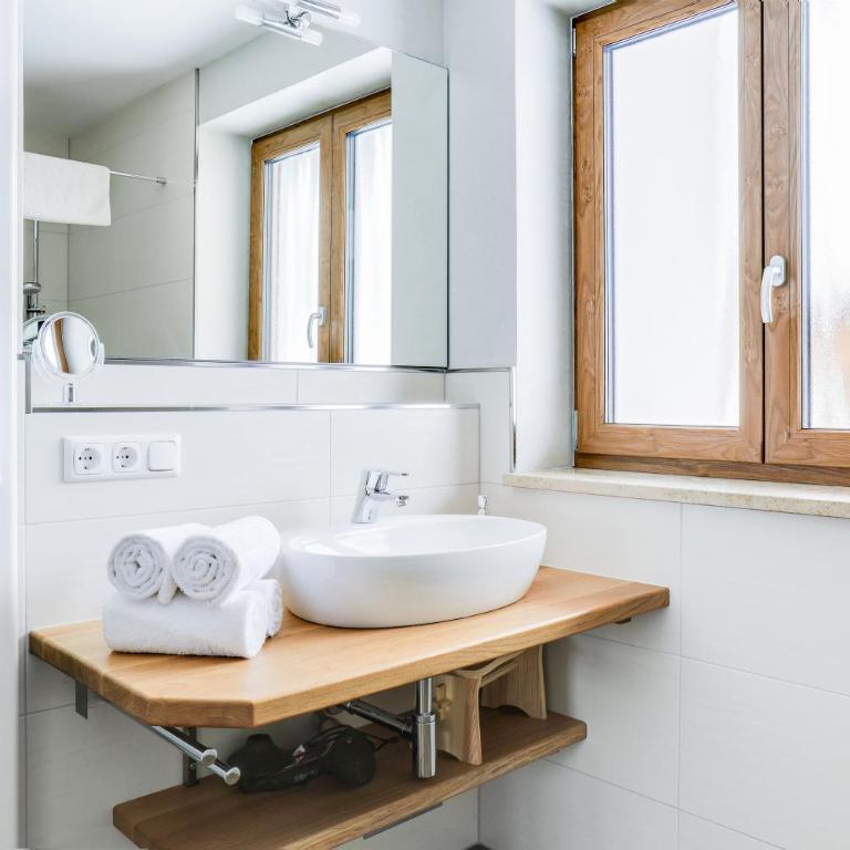 Ferienwohnung Geroldsee - Deluxe-Apartment mit 2 Schlafzimmern und Gartenblick - 18