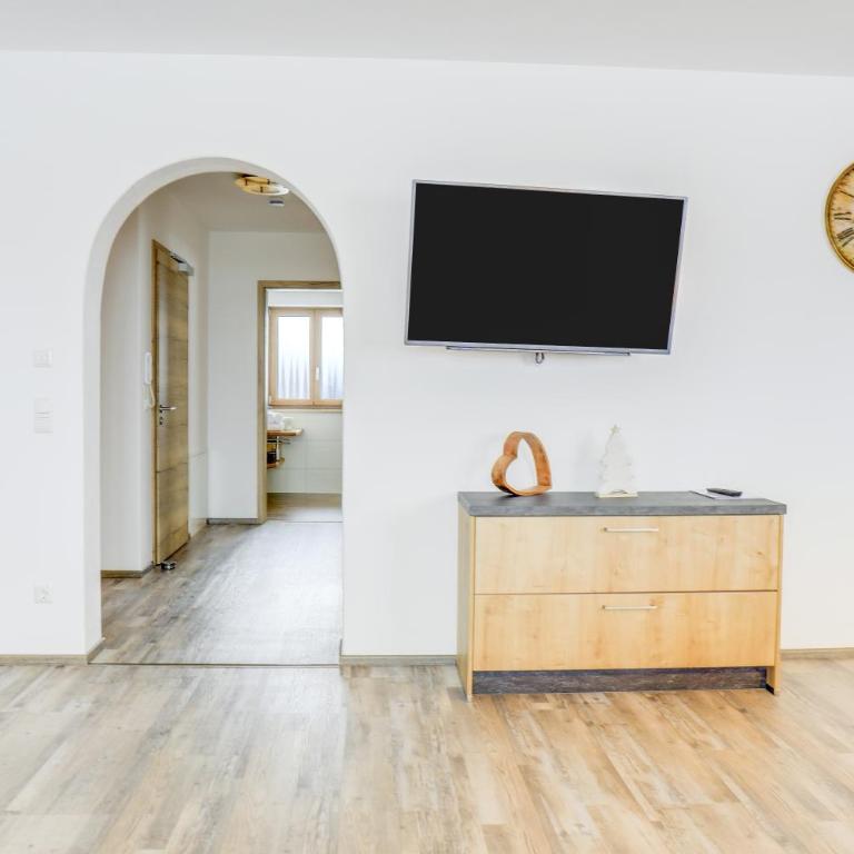 Ferienwohnung Geroldsee - Deluxe-Apartment mit 2 Schlafzimmern und Gartenblick - 10
