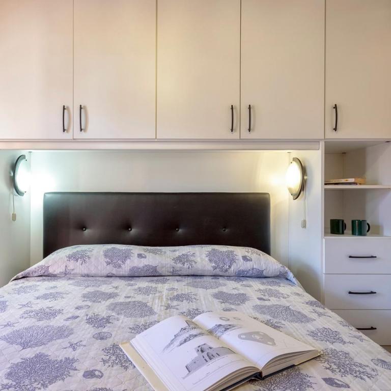 Appartamento Giallo Celeste - Two-Bedroom Deluxe Apartment with Ocean View - 11
