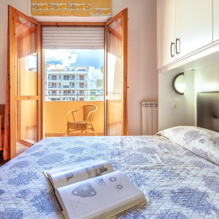 Appartamento Giallo Celeste - Two-Bedroom Deluxe Apartment with Ocean View - 12