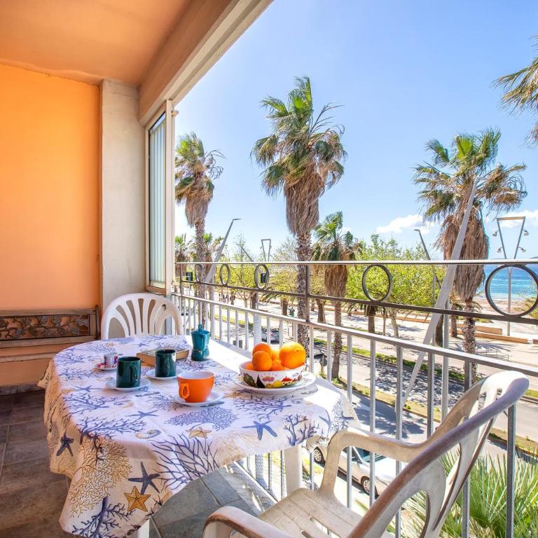 Appartamento Giallo Celeste - Two-Bedroom Deluxe Apartment with Ocean View - 1