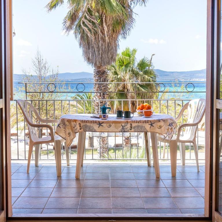 Appartamento Giallo Celeste - Two-Bedroom Deluxe Apartment with Ocean View - 4