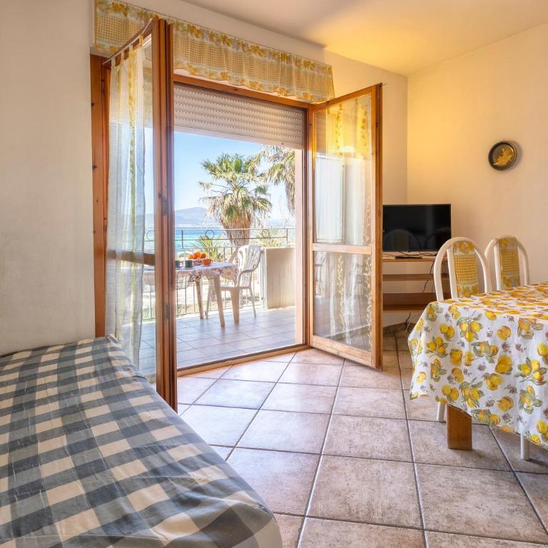 Appartamento Giallo Celeste - Two-Bedroom Deluxe Apartment with Ocean View - 5