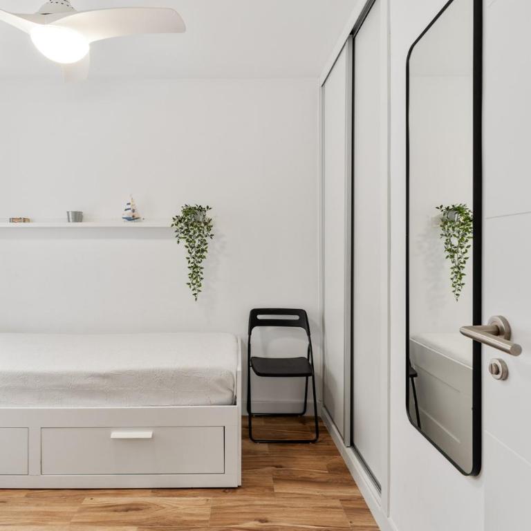 Fuengirola Beach con parking gratis - Apartamento Deluxe de 2 dormitorios con vistas al mar - 14