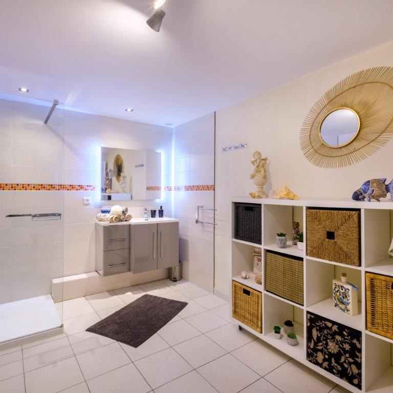 Le Mas des Pins - Appartement 1 Chambre - Vue sur Jardin - 13