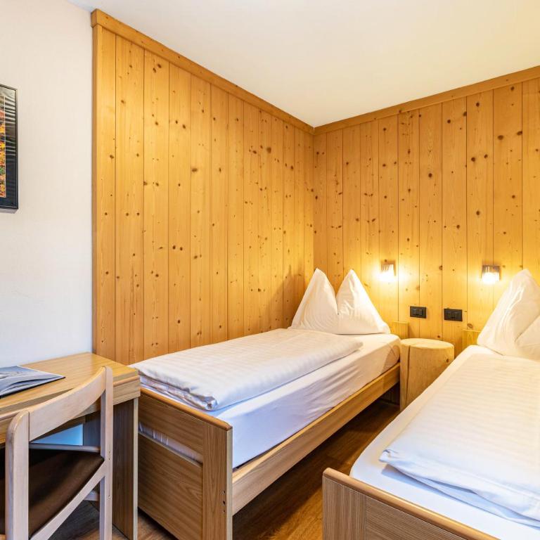 Villa Erina - Appartamento Deluxe con 2 Camere da Letto e Vista Giardino - 15