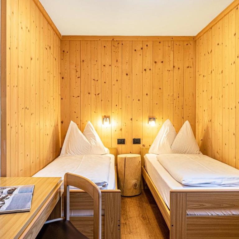 Villa Erina - Appartamento Deluxe con 2 Camere da Letto e Vista Giardino - 16